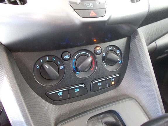 Ford Transit Connect 14 of 23