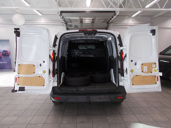 Ford Transit Connect 20 of 23