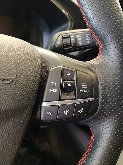 Ford Kuga 13 of 30