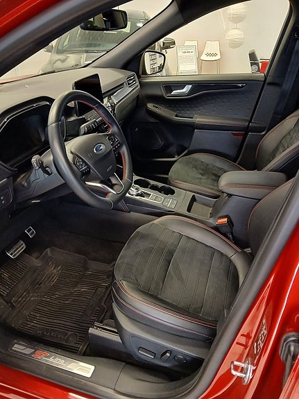 Ford Kuga 8 of 30