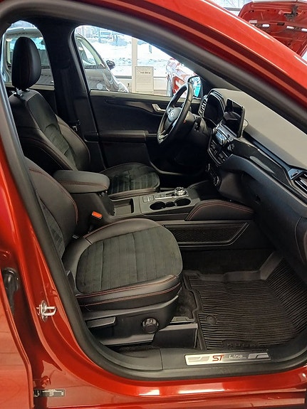 Ford Kuga 26 of 30