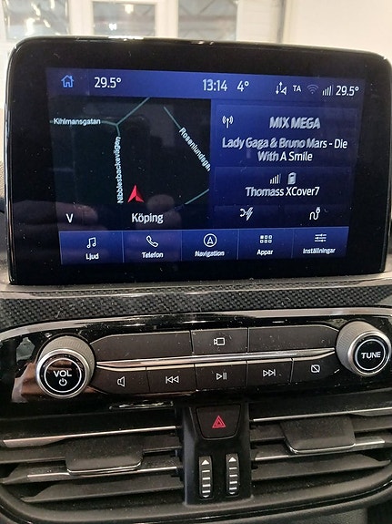 Ford Kuga 15 of 30