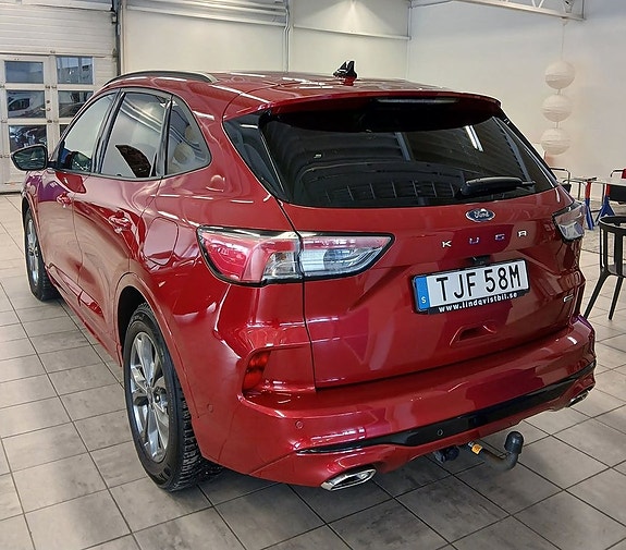 Ford Kuga 3 of 5