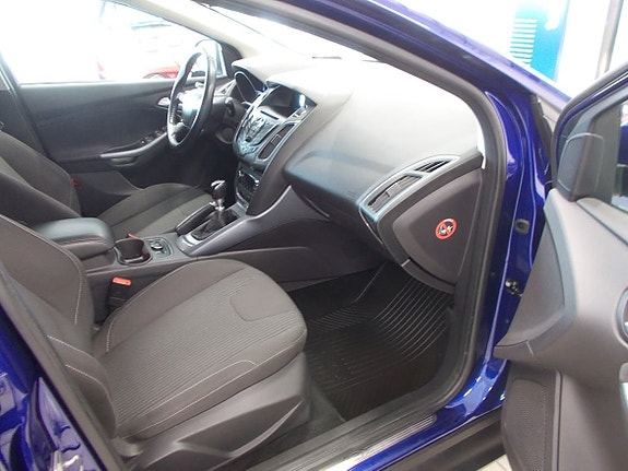 Ford Focus 14 of 21