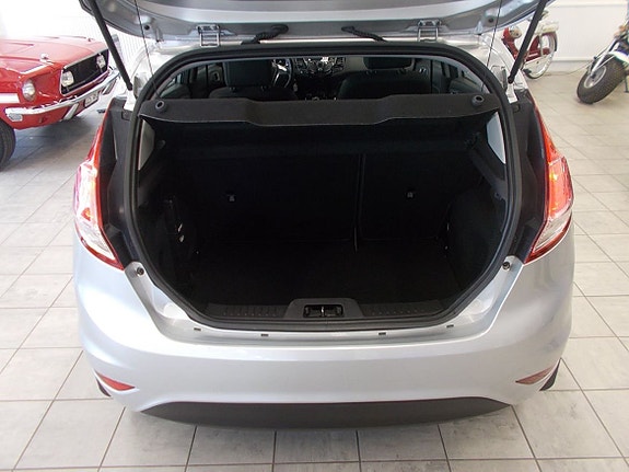 Ford Fiesta 18 of 21