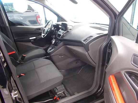 Ford Transit Connect 16 of 24