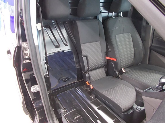 Ford Transit Connect 18 of 24