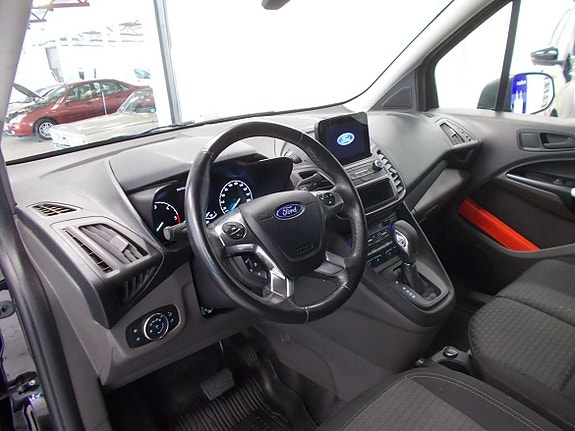 Ford Transit Connect 5 of 5