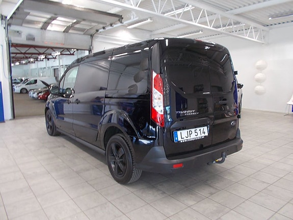 Ford Transit Connect 4 of 5