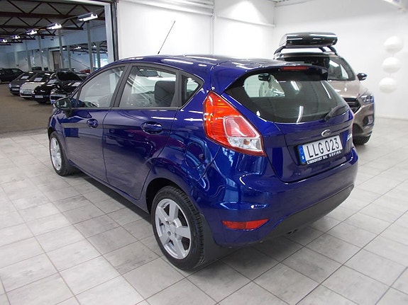Ford Fiesta 4 of 5