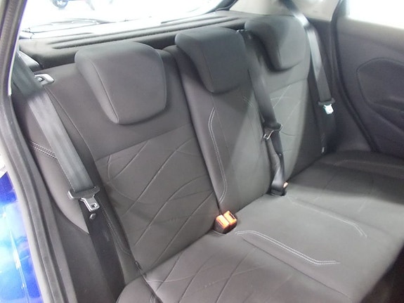 Ford Fiesta 15 of 19
