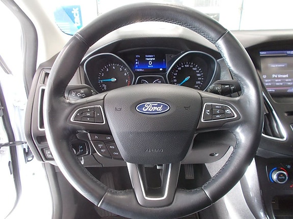 Ford Focus 8 of 21