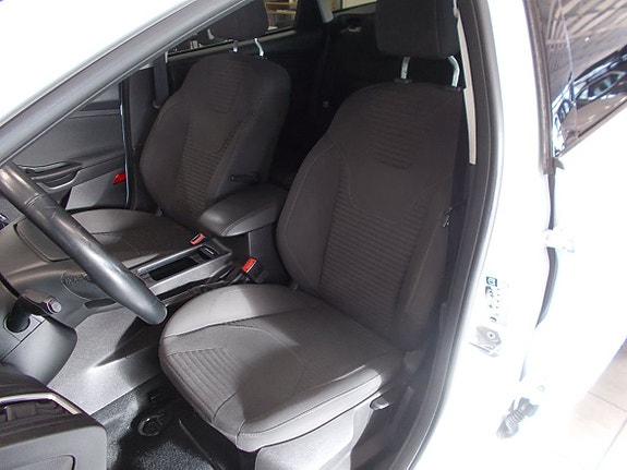 Ford Focus 7 of 21