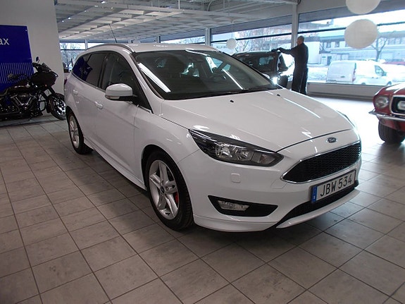 Ford Focus 2 of 5