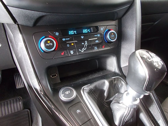 Ford Focus 13 of 21