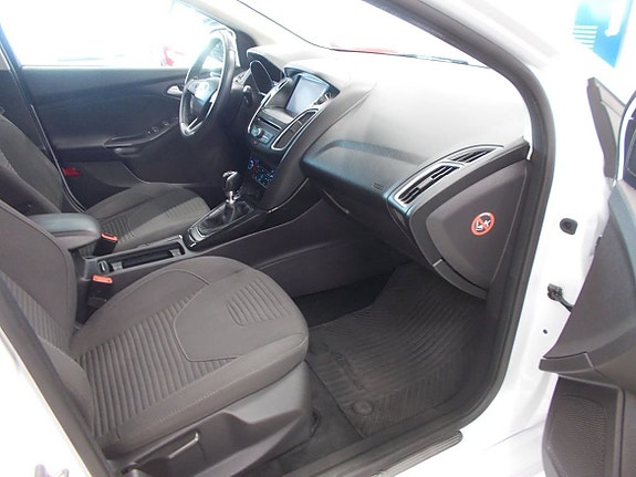Ford Focus 14 of 21