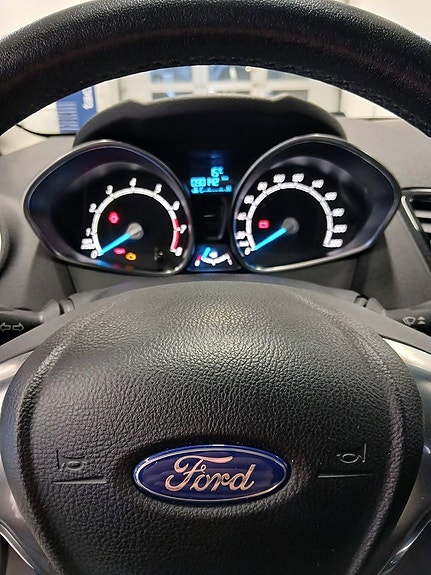 Ford Fiesta 10 of 22