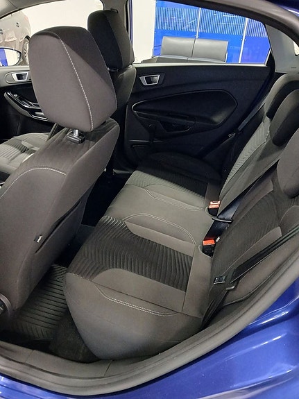 Ford Fiesta 15 of 22