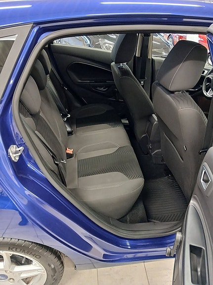 Ford Fiesta 17 of 22