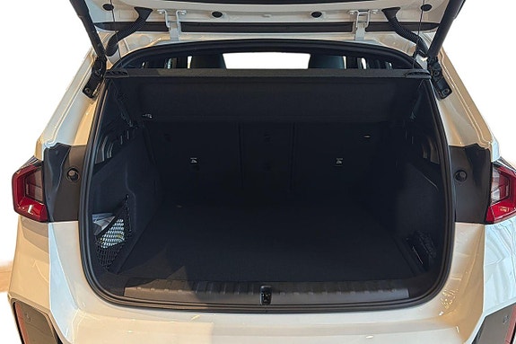 BMW iX1 20 of 21
