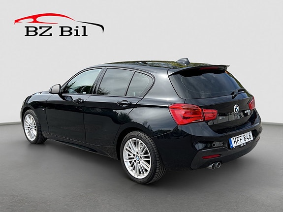 BMW 120d 4 of 5