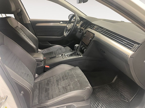 Volkswagen Passat 15 of 25