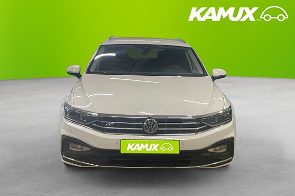 Volkswagen Passat 6 of 25
