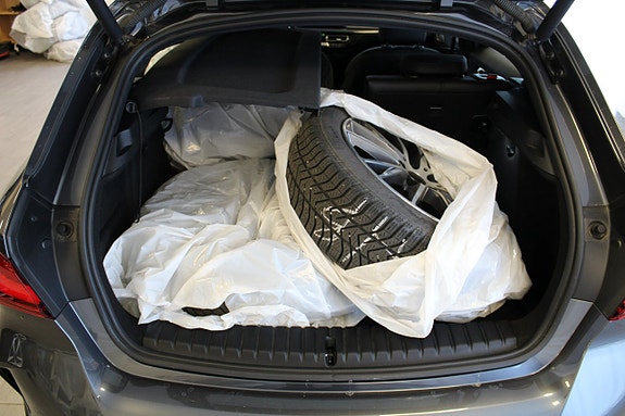 BMW 118d 7 of 14