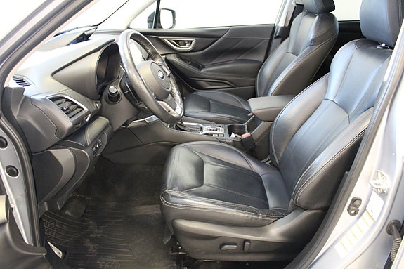 Subaru Forester 5 of 5
