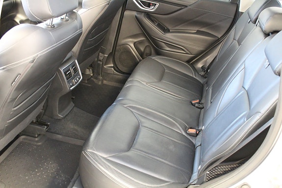 Subaru Forester 7 of 17