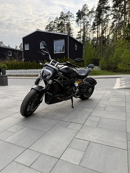 Ducati XDiavel 4 of 4