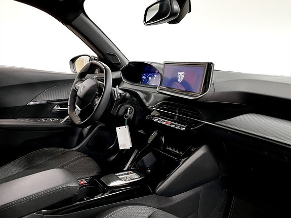 Peugeot 2008 9 of 19