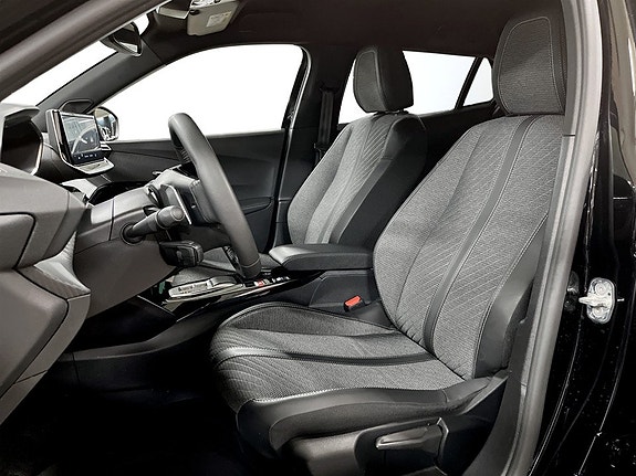 Peugeot 2008 7 of 19
