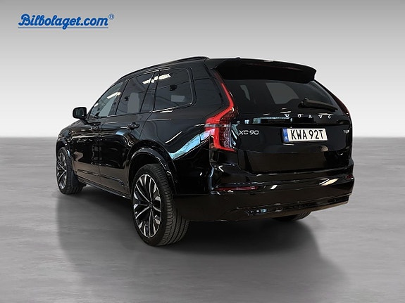 Volvo XC90 13 of 28