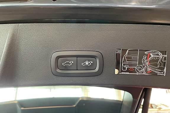 Volvo XC40 14 of 18