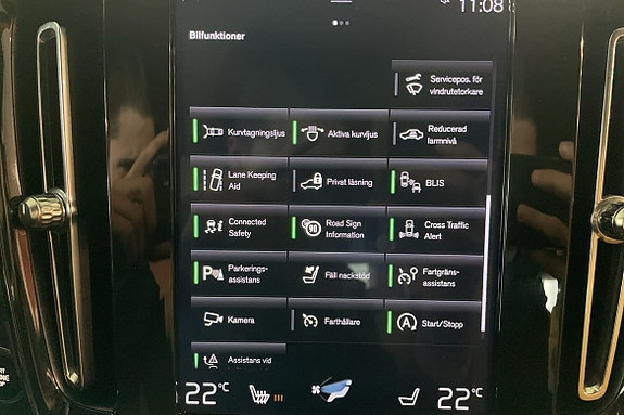 Volvo XC40 18 of 18