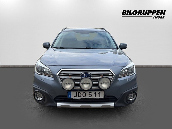 Subaru Outback 2 of 5
