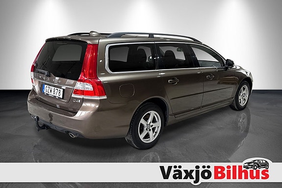 Volvo V70 3 of 13