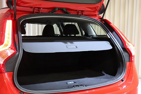 Volvo V60 7 of 28