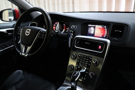 Volvo V60 19 of 28
