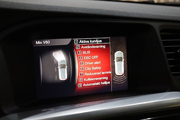 Volvo V60 21 of 28