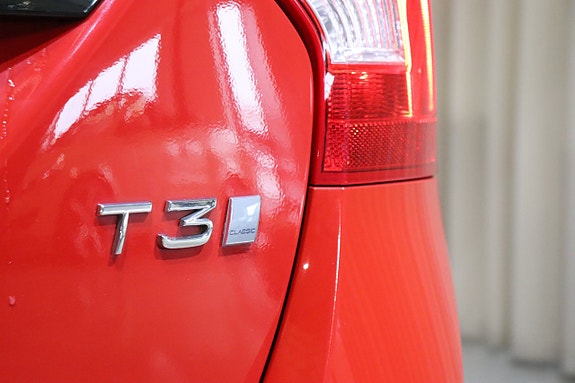 Volvo V60 9 of 28