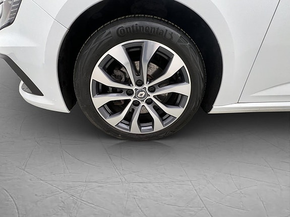 Renault Megane 30 of 30