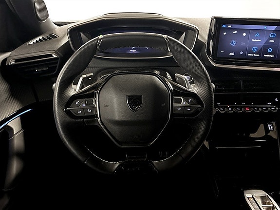 Peugeot 2008 7 of 19