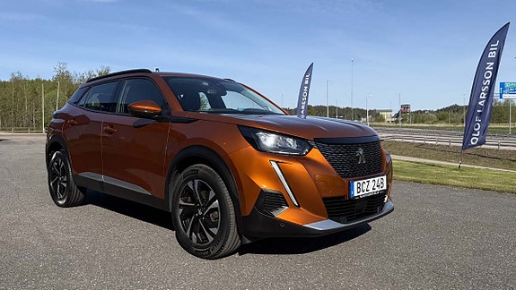 Peugeot 2008 4 of 5
