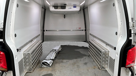 Volkswagen Transporter 12 of 12