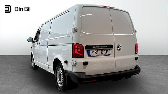 Volkswagen Transporter 3 of 5
