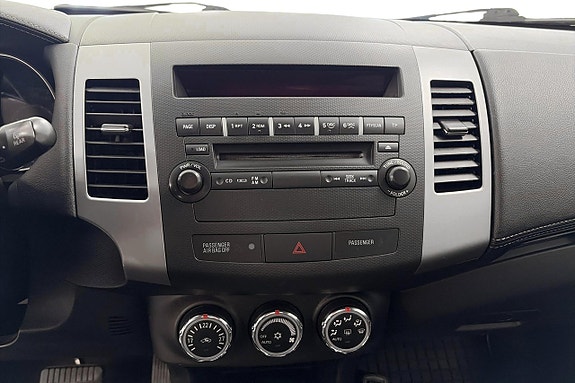 Mitsubishi Outlander 18 of 18