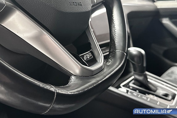 Volkswagen Passat 13 of 19