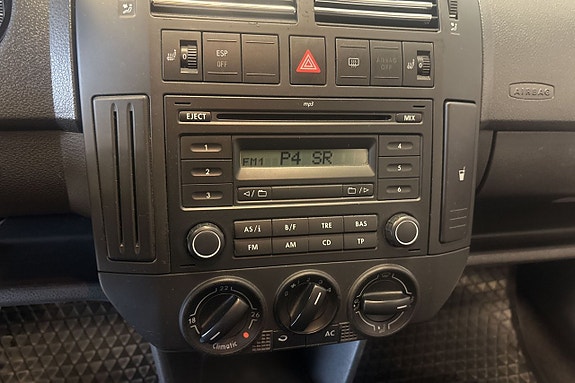 Volkswagen Polo 16 of 18